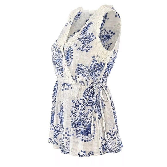 Cabi Veranda Lace Trimmed Empire Waisted Blouse Small - Picture 3 of 8